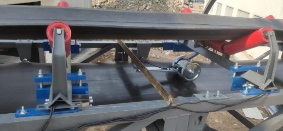 皮带秤的工作原理及分类(图1) 1-240325111T4104.png